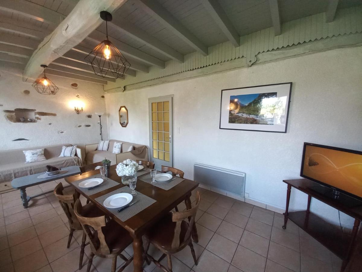 Maison De Vacances Adé Extérieur photo