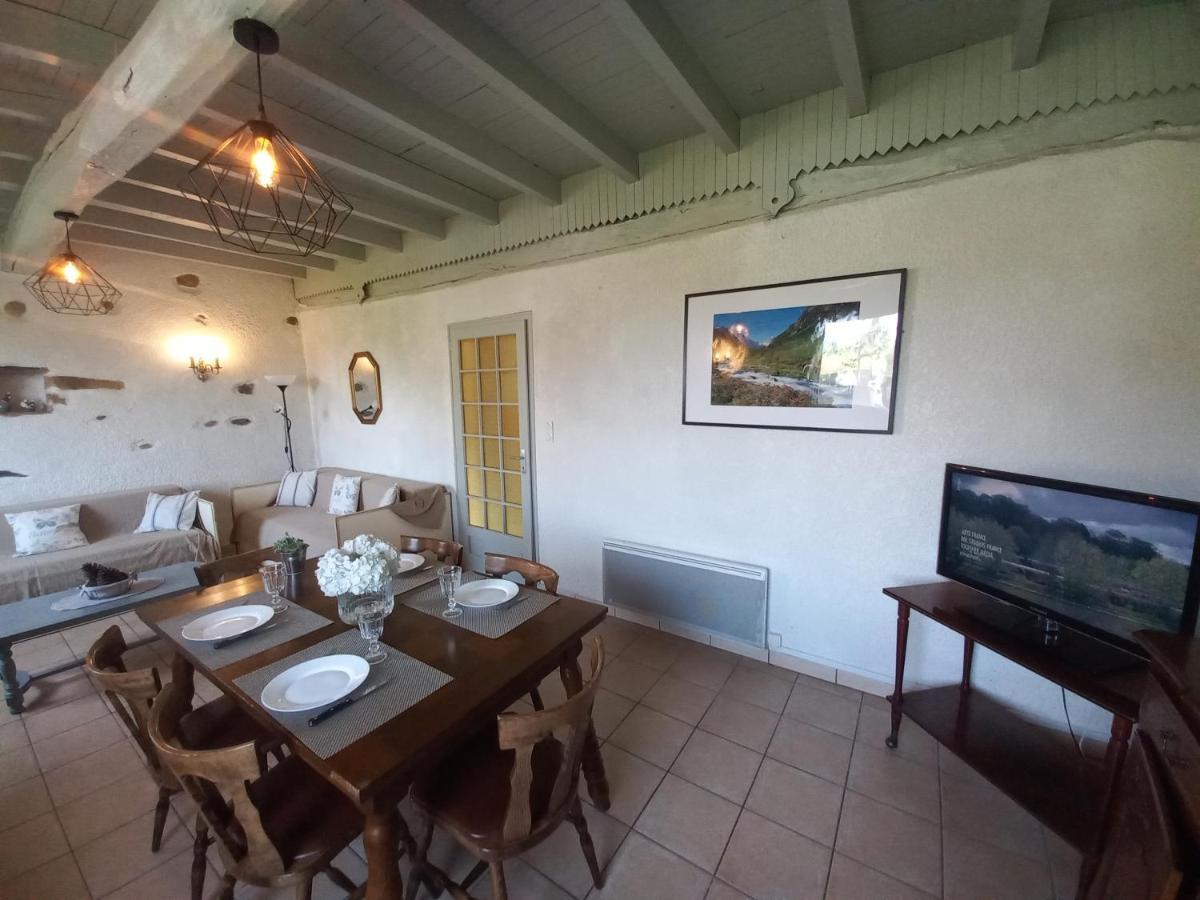 Maison De Vacances Adé Extérieur photo